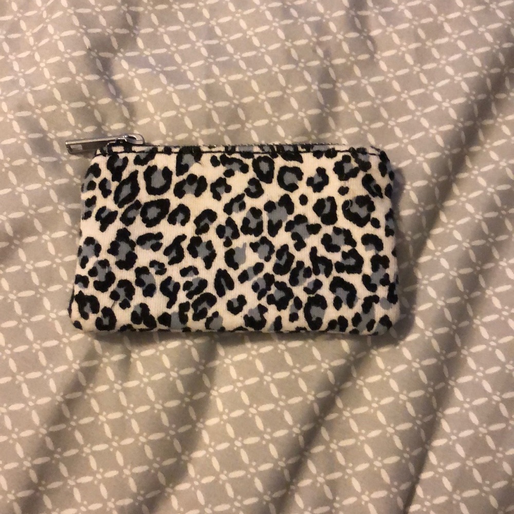 Brandy Melville wallet